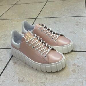 Carla Ricci M-133 púder sneaker