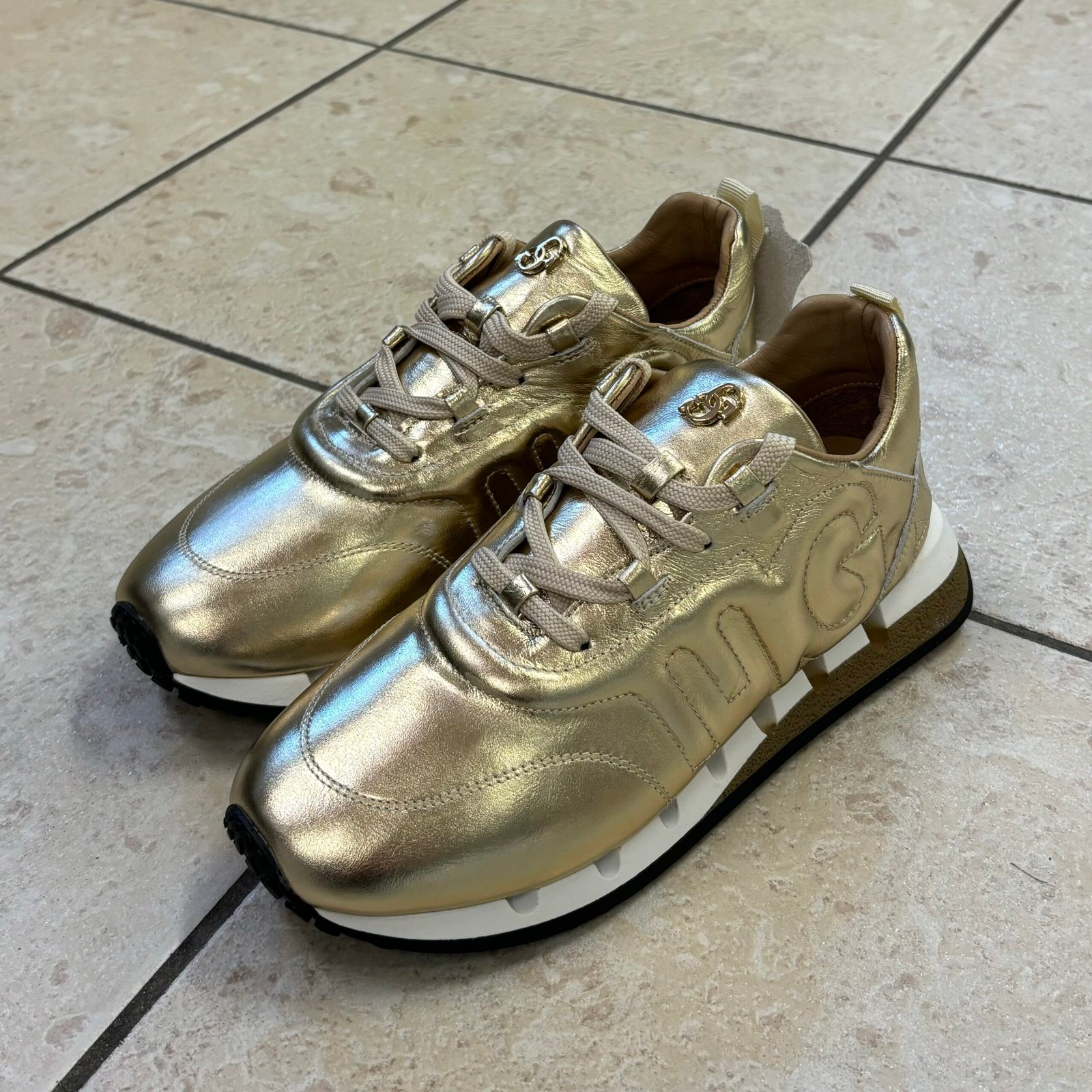 Tutto Bene EGA 1-40046 arany sneaker - Image 2