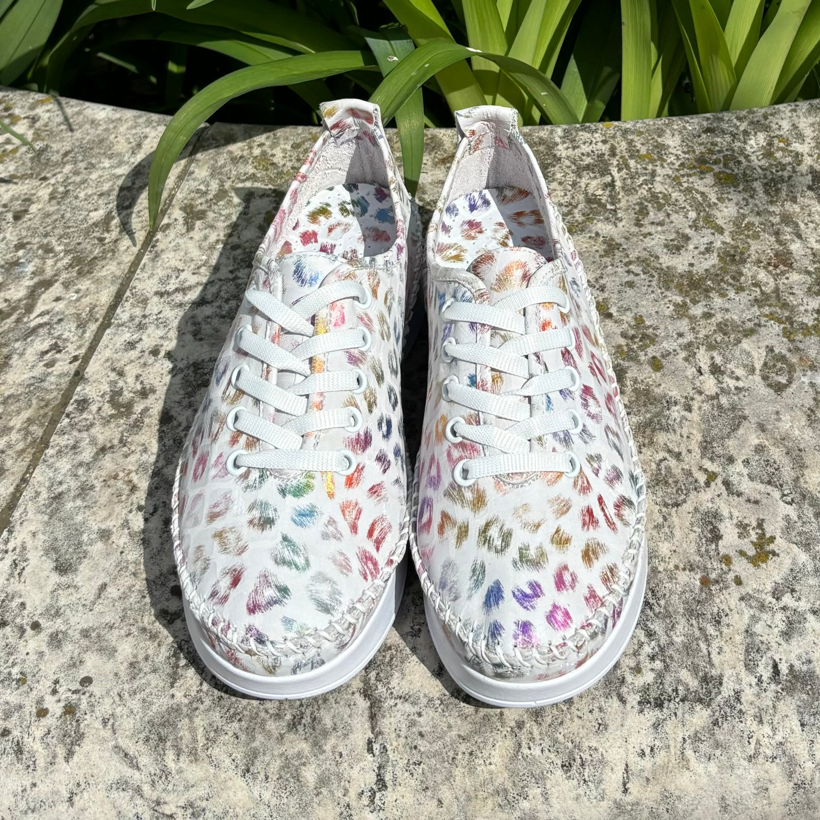Tutto Bene BY3022 fehér-színes sneaker - Image 3