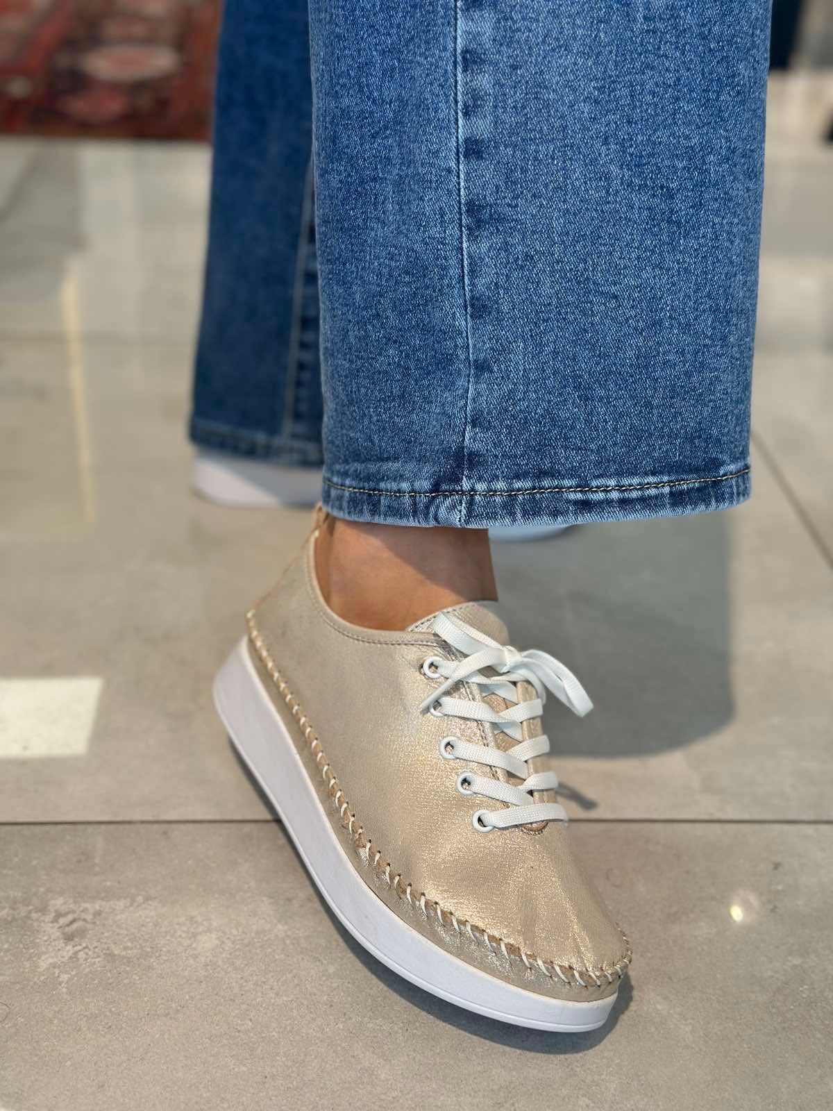 Tutto Bene BY3022 arany sneaker